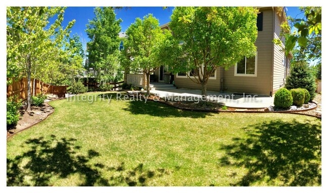 Building Photo - 4 Bed/5 Bath, 4,219 Sqft -11089 Canyonbroo...