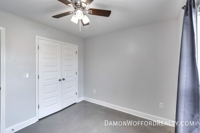 Building Photo - 1207 Addison Ln.