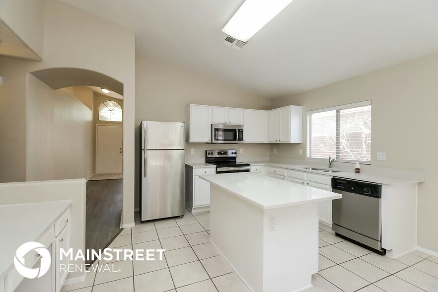 Building Photo - 6511 W Crown King Rd