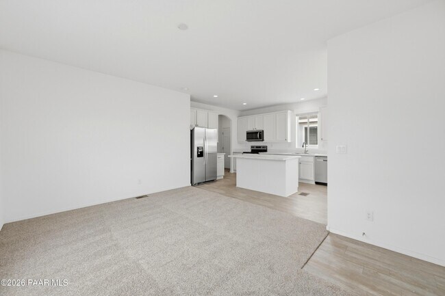 Building Photo - 51 E Abra Rd