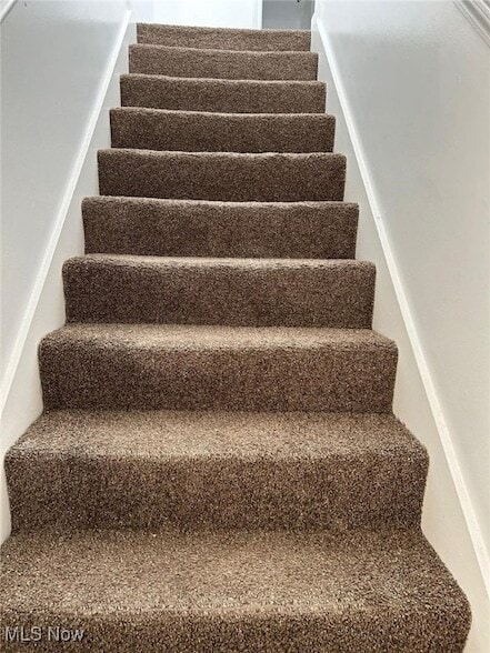 Building Photo - 3164 E 130th St