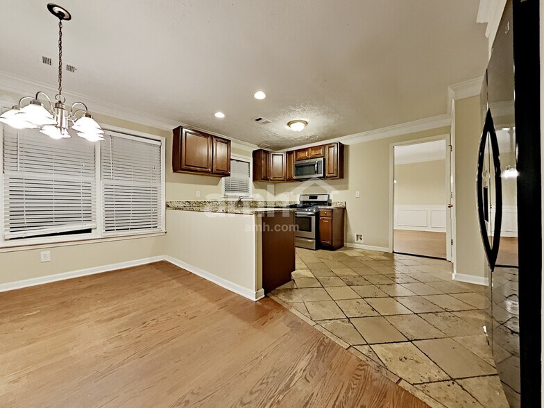 Building Photo - 4383 Laughlin Ct NW