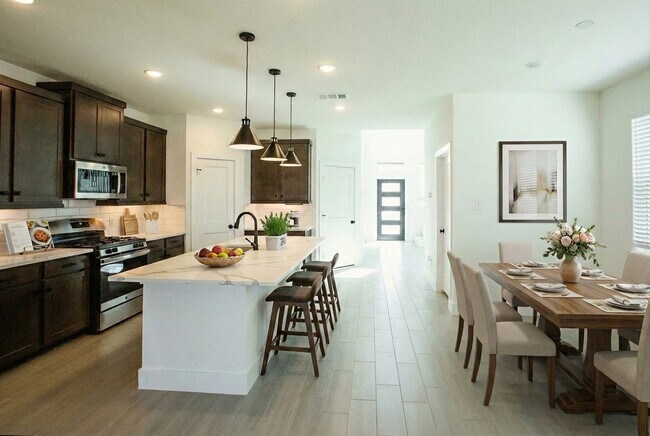 Building Photo - 21134 Garden Palm Dr