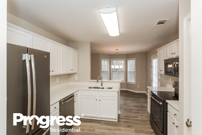 Building Photo - 5701 Castlebrook Dr