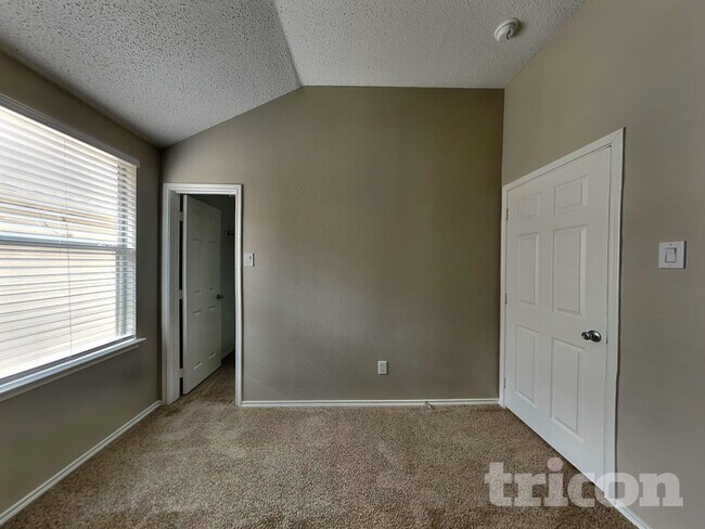 Building Photo - 3620 Mountain Ranch Rd