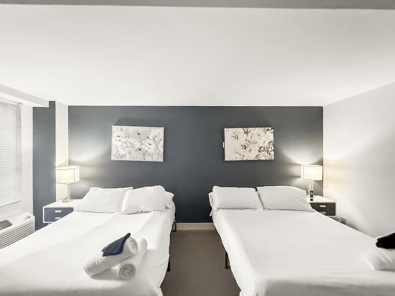 Building Photo - 111-23 N 15th St