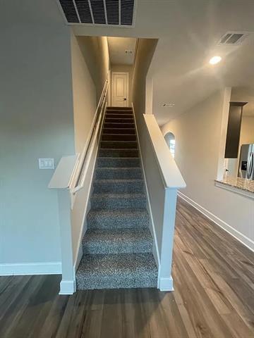 Building Photo - 312 Lone Wolf Trl