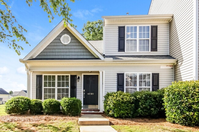 Building Photo - 4201 Youngstown Dr