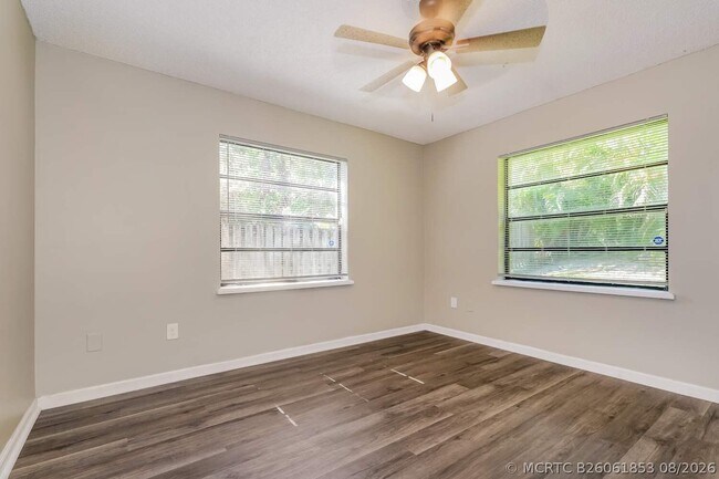Building Photo - 1901 Shower Tree Way