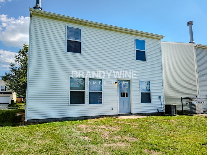 Building Photo - 10756 Glenayr Dr