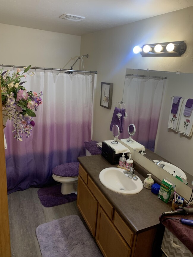 Building Photo - 347 Colter Loop