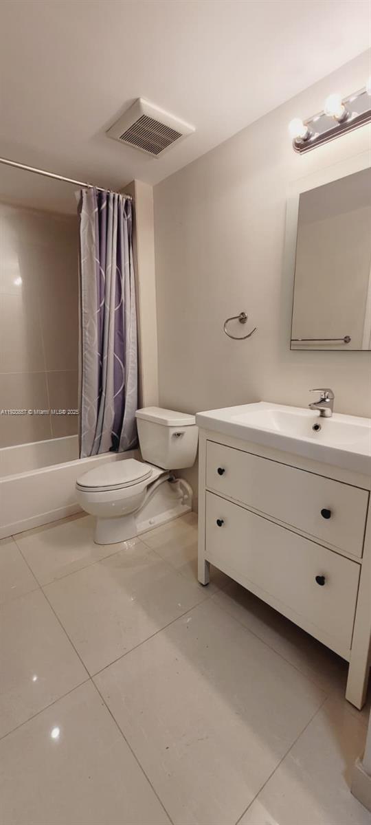 Building Photo - 471 NE 25th St