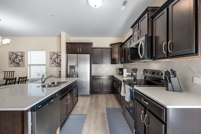 Building Photo - 3107 Highlander Pt