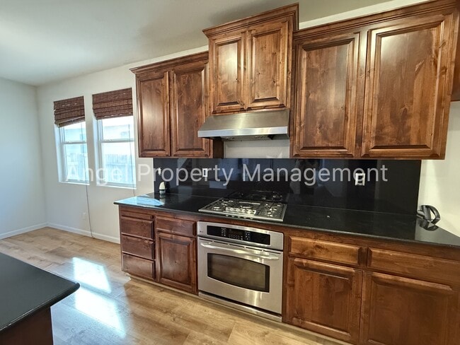 Building Photo - 3055 Brunnet Ln