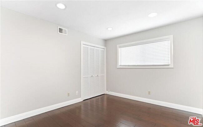 Building Photo - 1097 Finrod Ct