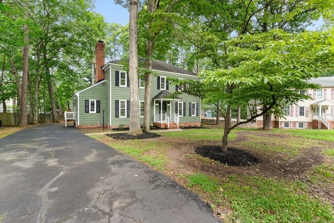 Building Photo - $3,000 / 4 br / 3 ba / 2,012 sqft