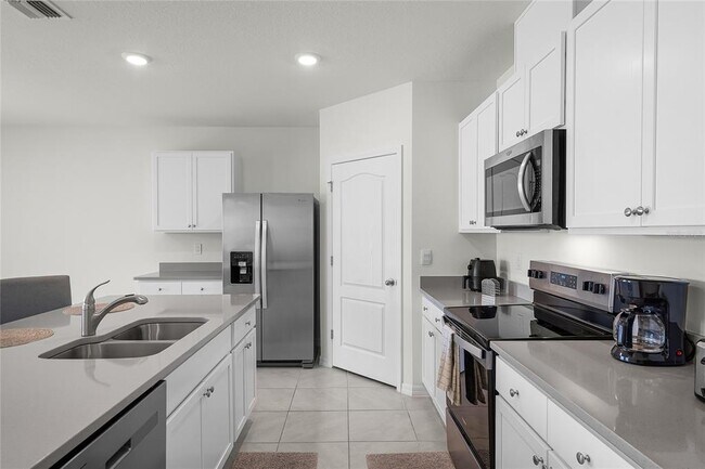 Building Photo - 1340 Daisy Feild Dr