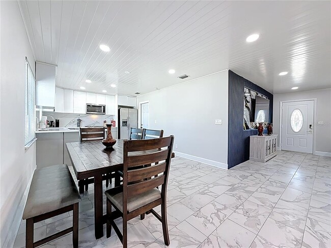 Building Photo - 10709 Donbrese Ave