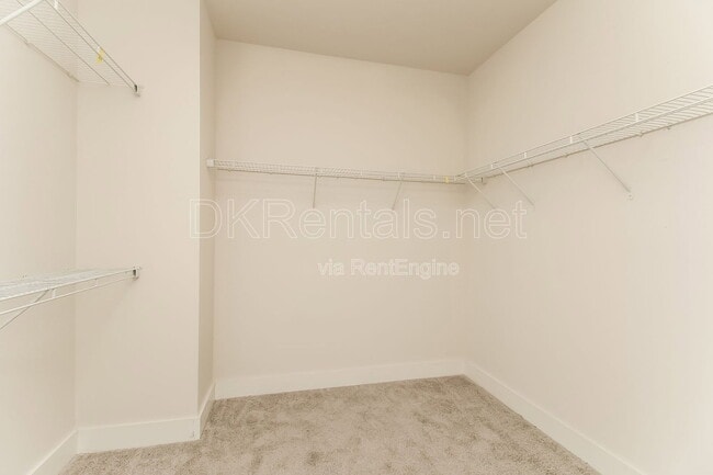 Building Photo - 140 Stewart Glen Dr