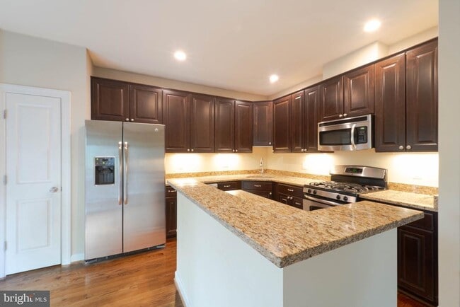 Building Photo - 14564 Riverwind Terrace