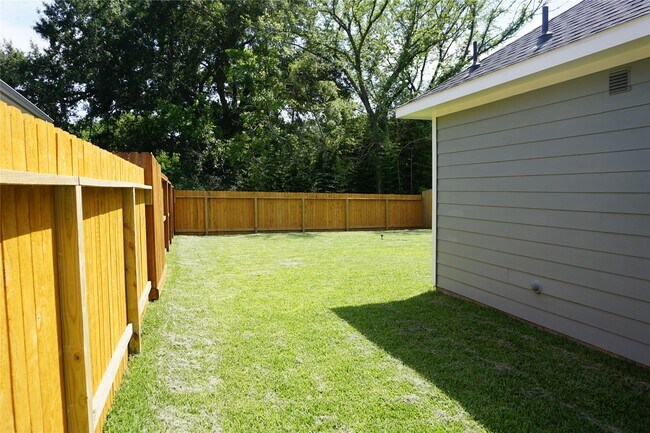 Building Photo - 11893 E Gate Dr