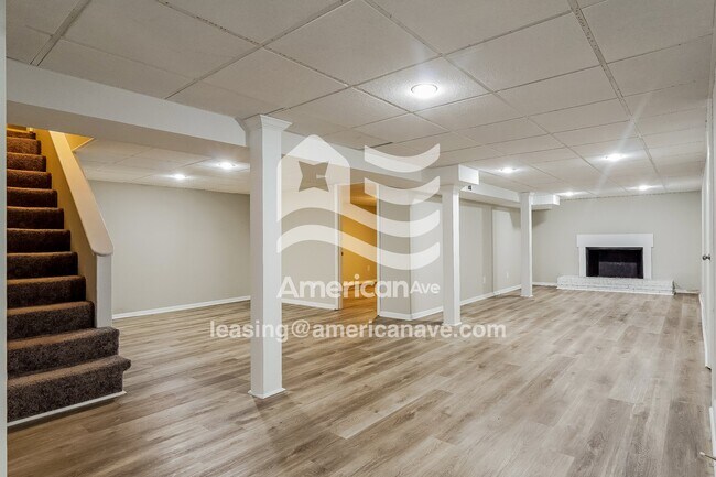 Building Photo - 2165 Circle Dr