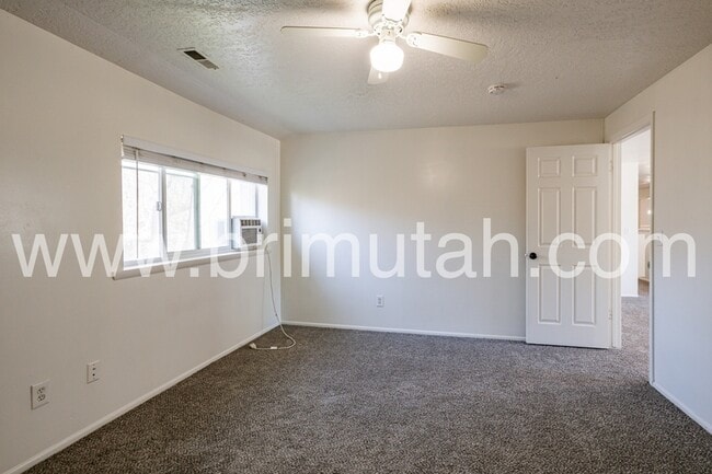 Building Photo - 3738 S 700 E