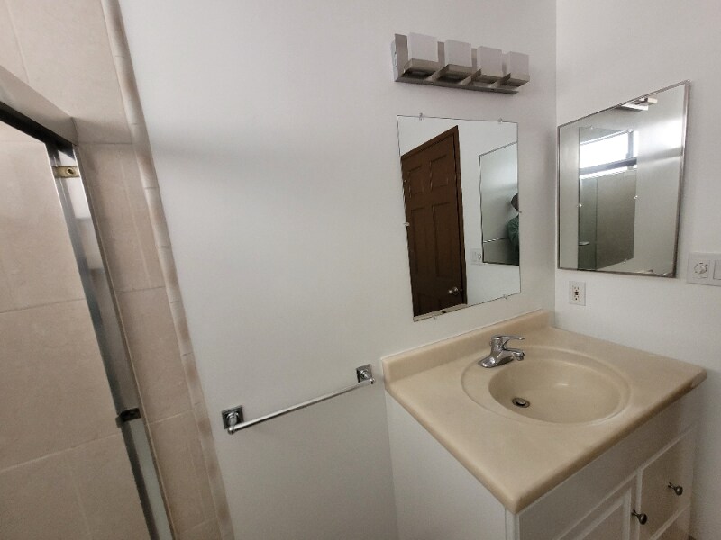 Building Photo - 1410 Venice Blvd.