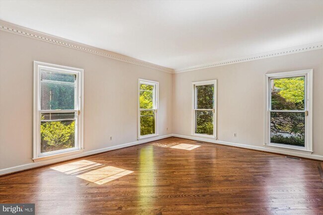 Building Photo - 7804 Lonesome Pine Ln