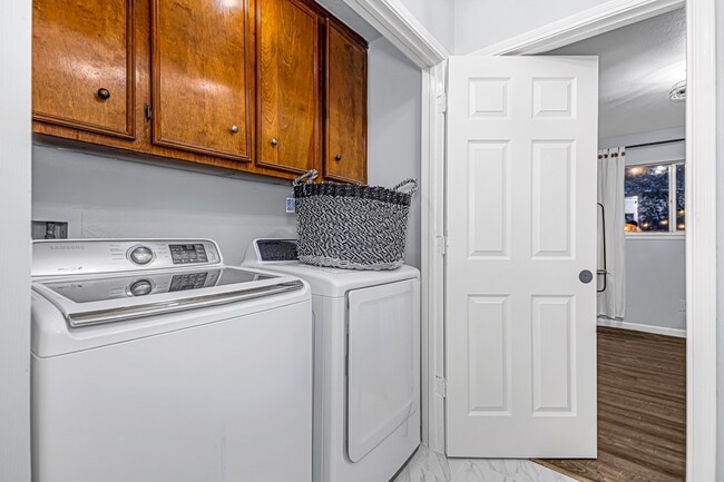 Building Photo - 13330 Trompilla Ln