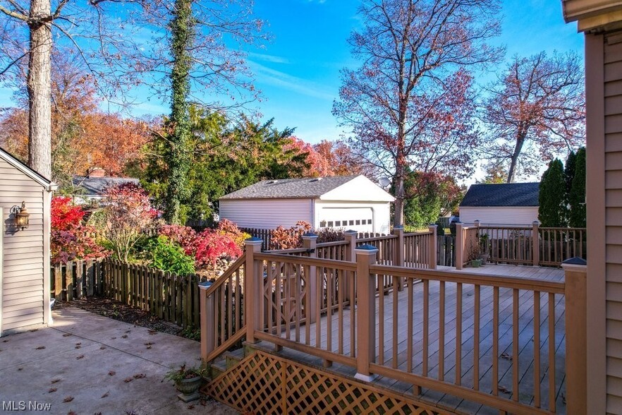Back garden - 28008 Sites Rd