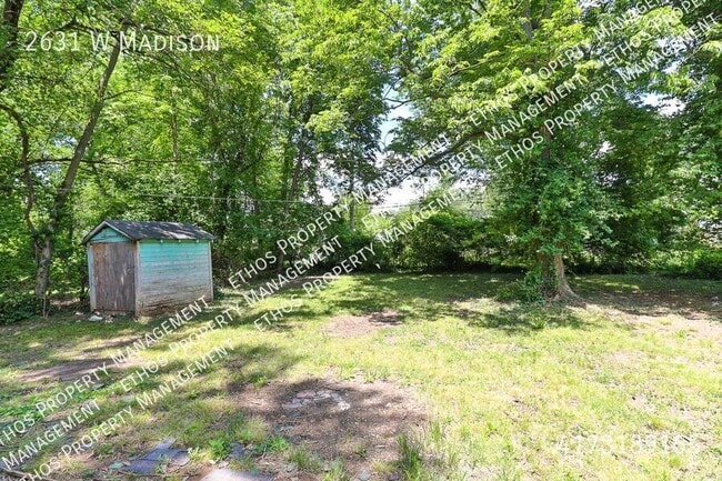 Building Photo - 2631 W Madison-