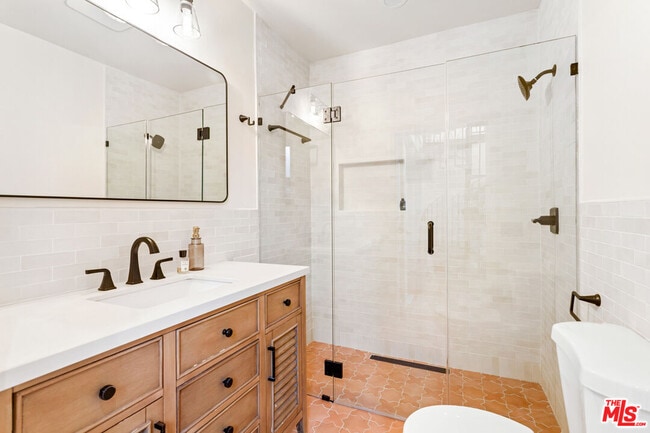 Building Photo - 1147 Wilcox Pl