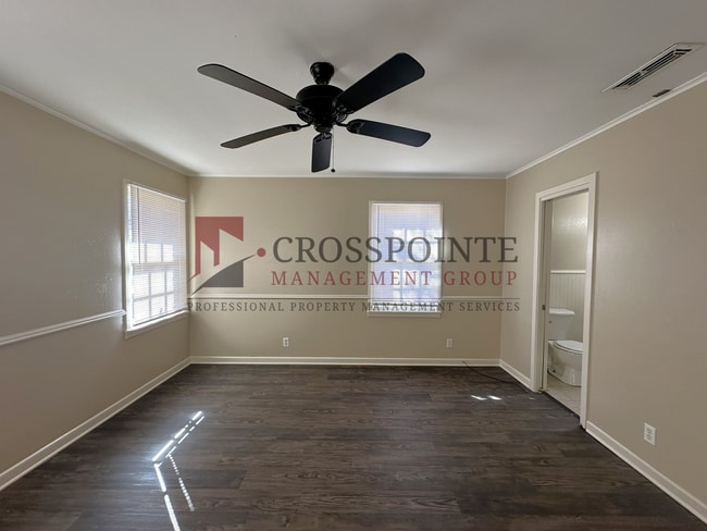 Building Photo - Tour Today! Newly Updated 3 Bedroom 2 Bath...