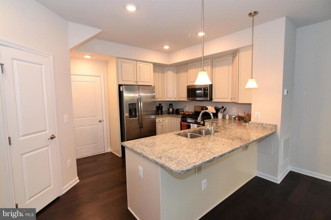 Building Photo - 3544 Briarwood Dr