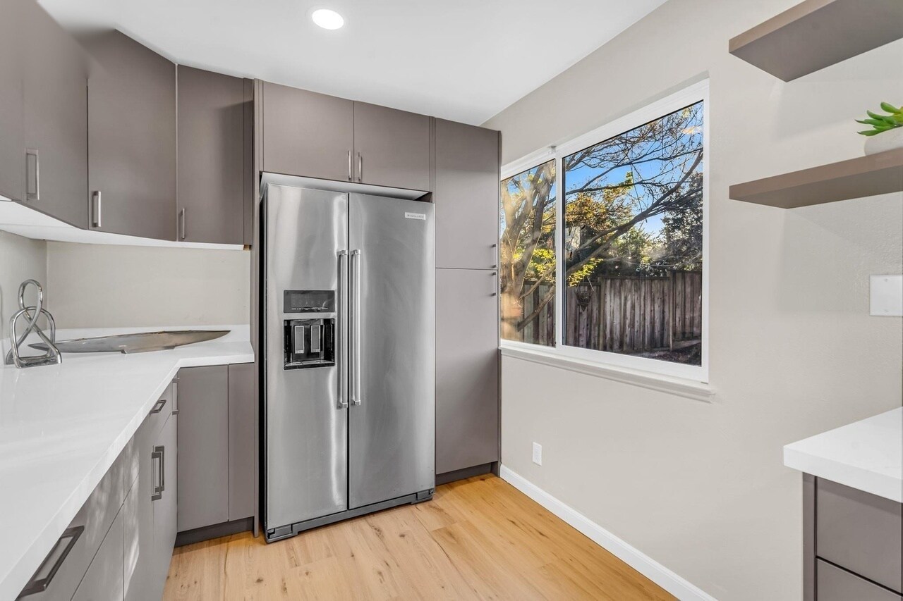 Building Photo - 7472 Blue Fox Way