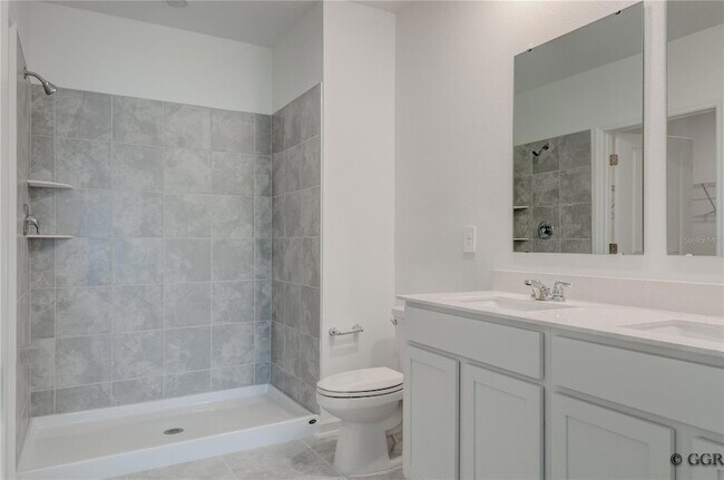 Building Photo - 4975 Worchester Dr