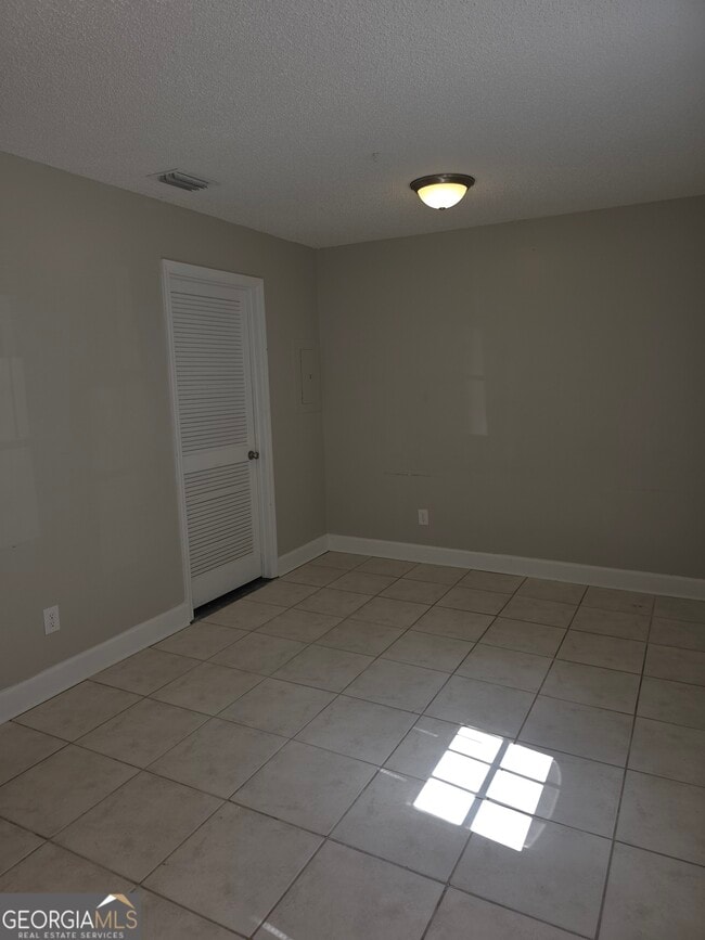 Building Photo - 722 Morningside Ln
