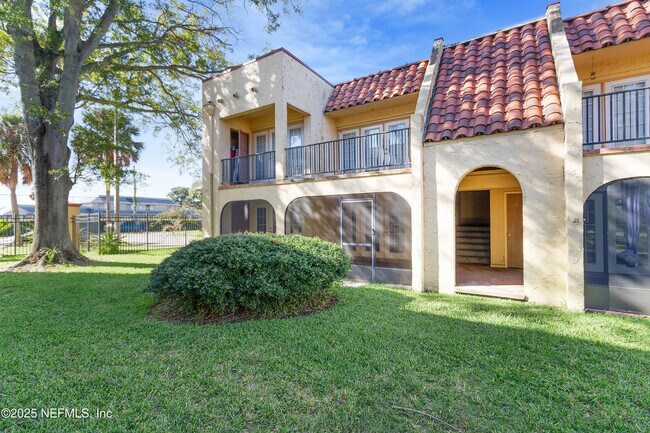 Building Photo - 6655 Bell Tower Ct