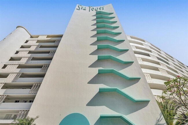 Building Photo - 2840 N Ocean Blvd