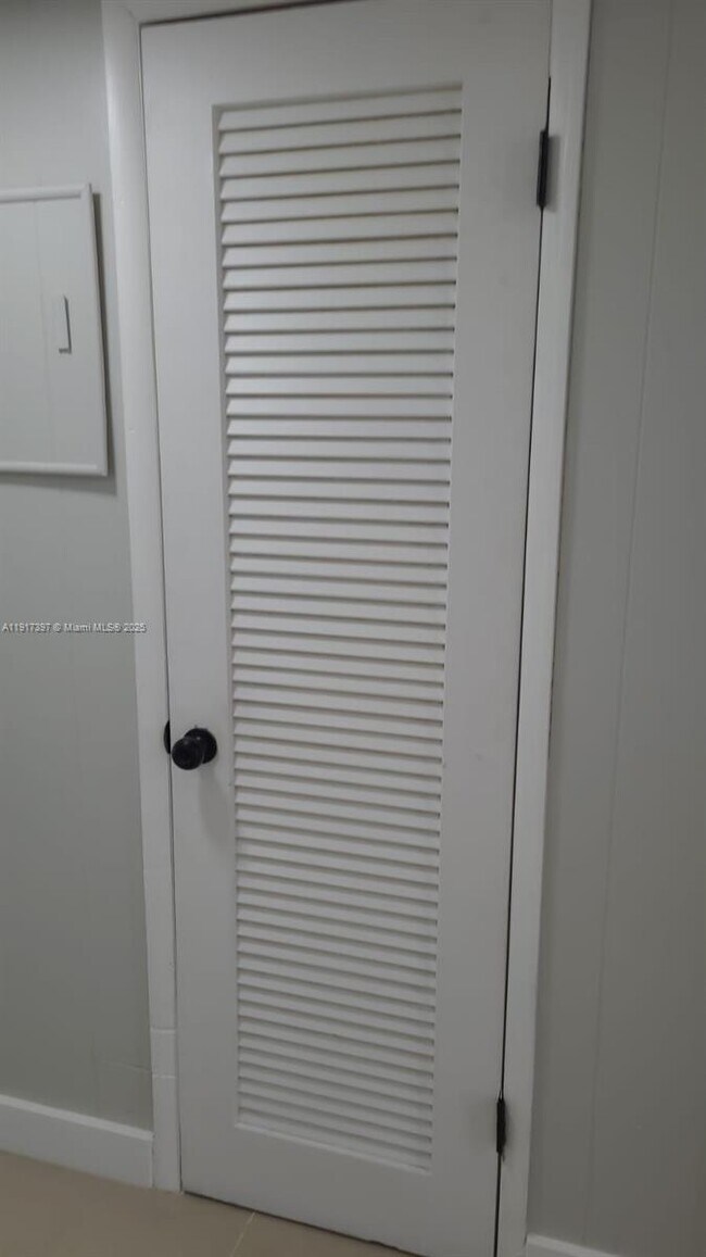 Building Photo - 57 Cambridge C