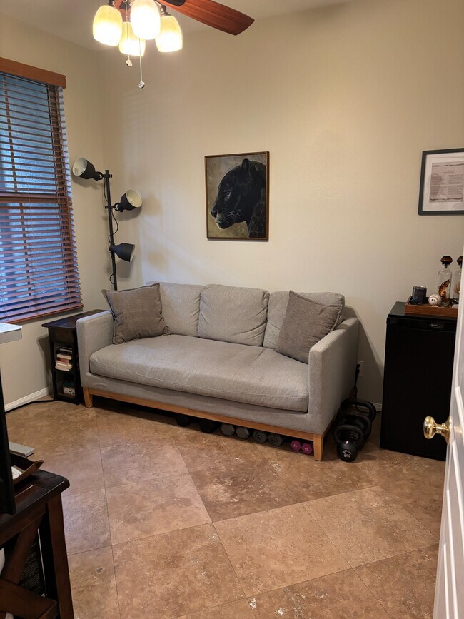 Building Photo - 92 Sarabande