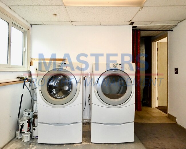 Building Photo - 3 Bedroom House for Rent