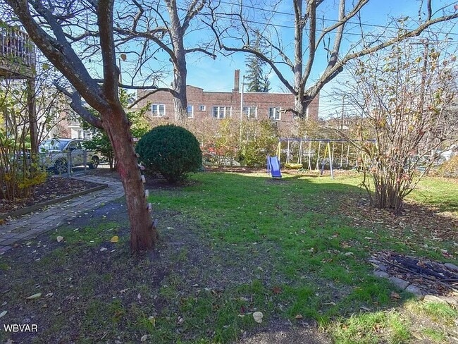 Building Photo - 55 W Main St