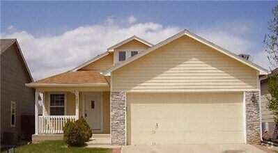 Building Photo - 4 Bedroom Rancher in Sundown w/ NEW CARPET!!