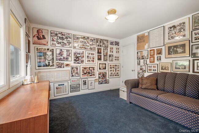Building Photo - 16 Polo Field Ln