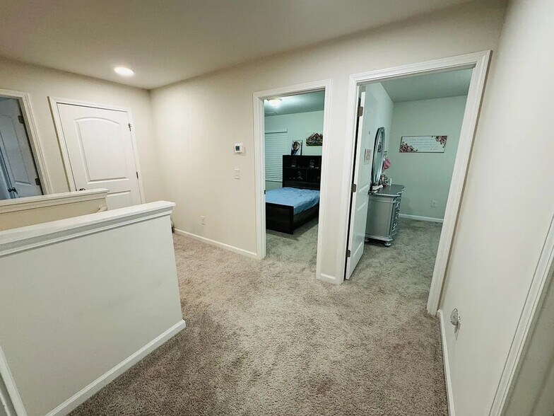 Building Photo - 126 Evonshire Blvd