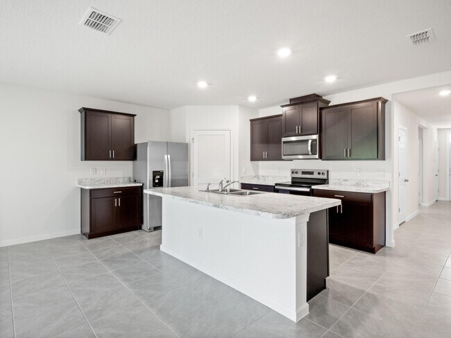 Building Photo - 107 Pelican Island Pl