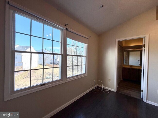 Building Photo - 4325 Ambrose Ct