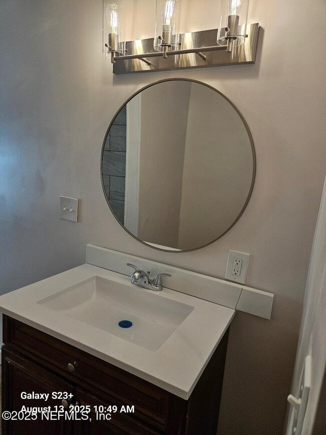 Building Photo - 269 W King St